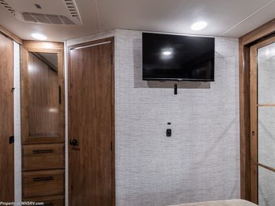 2025 Entegra Coach Esteem XL - Photo 25