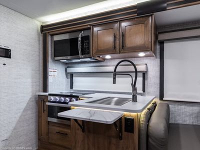 2025 Entegra Coach Esteem XL - Photo 14