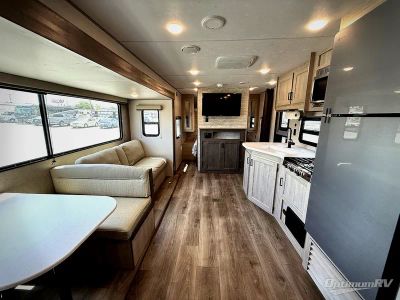 2026 Coachmen Catalina Summit Series 8 — photo 17 view