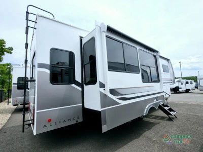 2026 Alliance RV Paradigm — photo 7 view