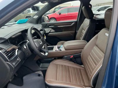 2026 GMC Acadia — photo 10 view