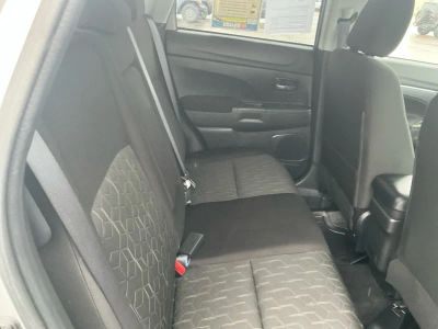 2025 Mitsubishi Outlander Sport — photo 18 view