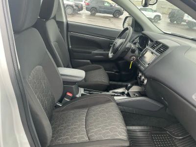 2025 Mitsubishi Outlander Sport — photo 20 view