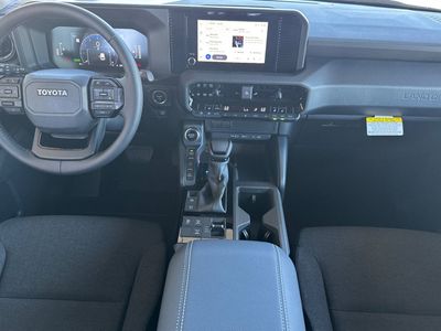2026 Toyota Land Cruiser - Photo 3