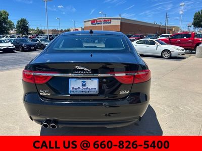 2017 Jaguar XF — photo 8 view