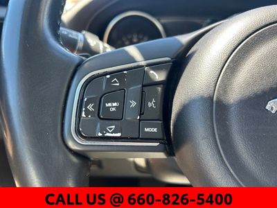 2017 Jaguar XF — photo 13 view