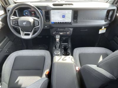 2026 Ford Bronco — photo 11 view