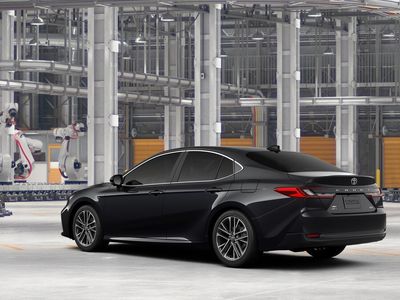 2026 Toyota Camry - Photo 6