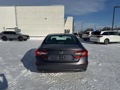 2020 Honda Accord Sedan Touring 2.0T Auto — photo 8 view