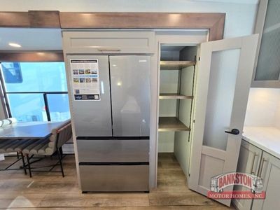2026 Paradigm 312RK - Photo 15