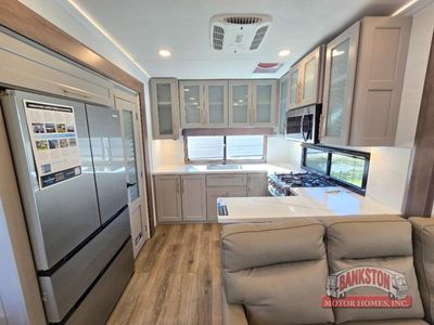 2026 Paradigm 312RK - Photo 10