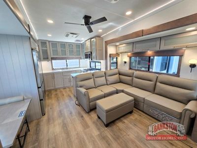 2026 Paradigm 312RK - Photo 9