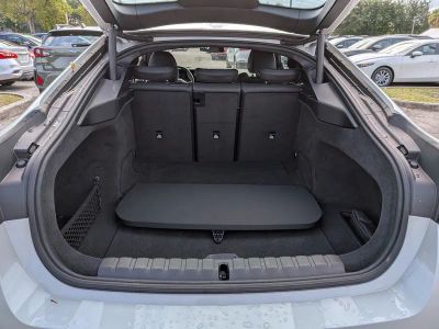 2025 BMW i4 — photo 13 view