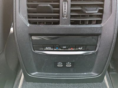 2025 BMW i4 — photo 16 view