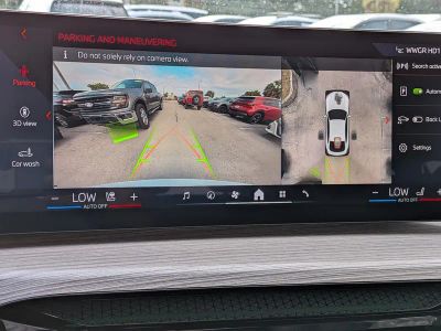 2025 BMW i4 — photo 35 view