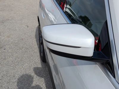 2025 BMW i4 — photo 12 view