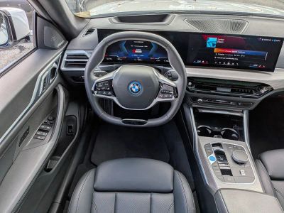 2025 BMW i4 — photo 18 view