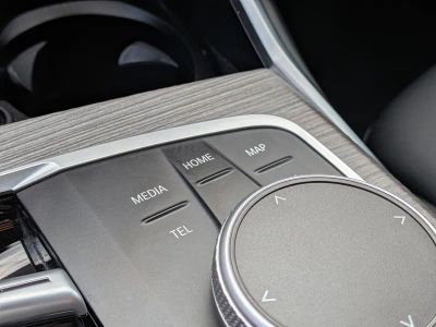 2025 BMW i4 — photo 31 view
