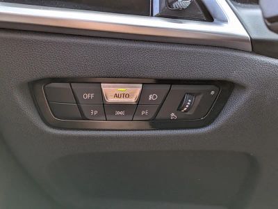 2025 BMW i4 — photo 24 view