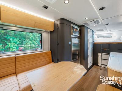 2026 Storyteller Overland - Photo 10