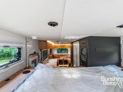 2026 Storyteller Overland - Photo 26