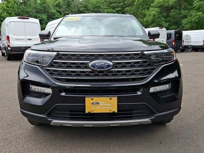 2023 Ford Explorer — side profile view