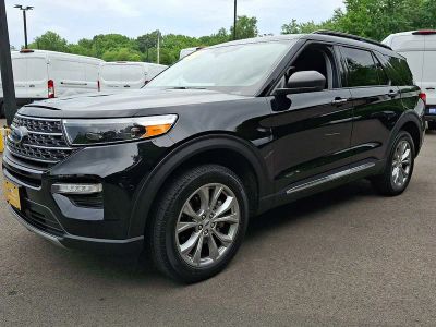 2023 Ford Explorer — rear three-quarter view