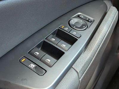 2026 Kia Sportage Hybrid — photo 25 view