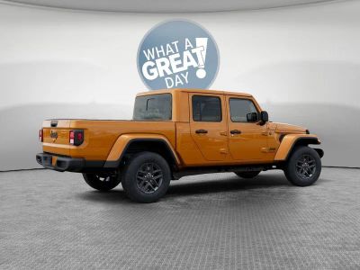 2026 Jeep Gladiator — detail view