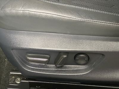 2025 Toyota Camry — photo 13 view