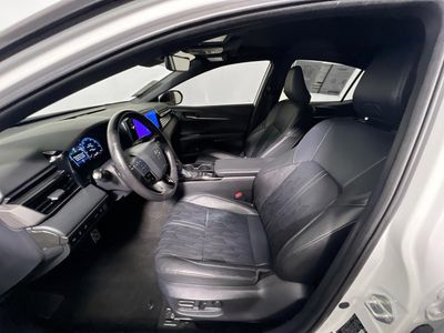 2025 Toyota Camry — photo 12 view
