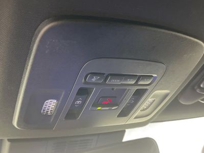 2025 Toyota Camry — photo 18 view
