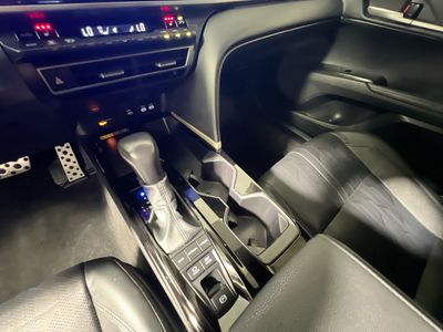 2025 Toyota Camry — photo 22 view