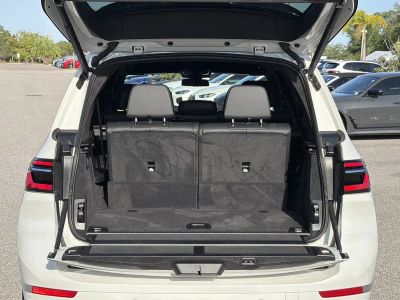 2026 BMW X7 — photo 11 view