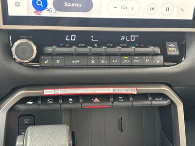 2025 Toyota Tundra - Photo 12