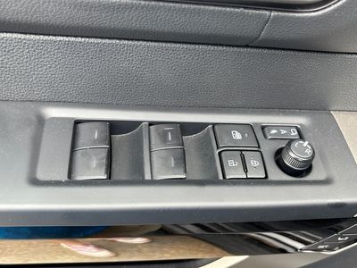 2025 Toyota Tundra - Photo 6