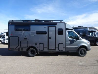 2027 Winnebago EKKO — photo 22 view