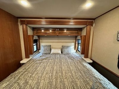 2018 Holiday Rambler Vacationer XE - Photo 4