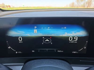 2023 Kia Sportage — photo 10 view