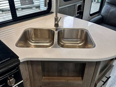 2021 Heartland Pioneer RL250 - Photo 34