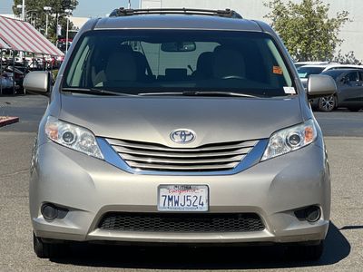 2015 Toyota Sienna - Photo 10
