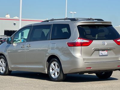 2015 Toyota Sienna - Photo 7