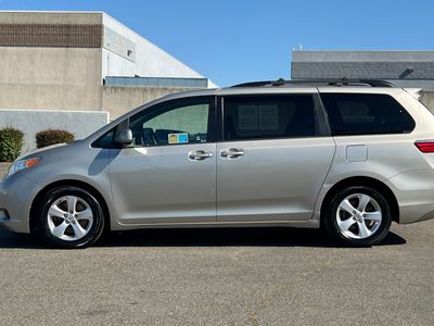 2015 Toyota Sienna - Photo 9