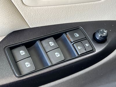 2015 Toyota Sienna - Photo 13