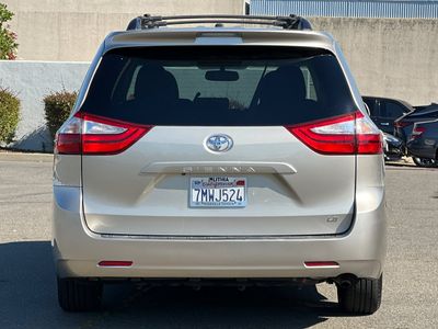 2015 Toyota Sienna - Photo 8