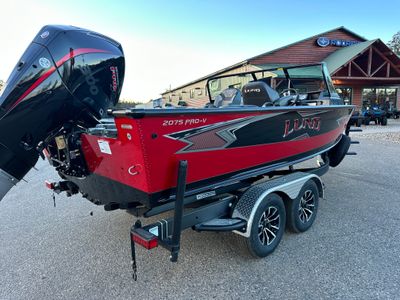2026 Lund 2075 PRO V SPORT - Photo 1