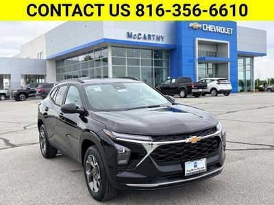 2026 Chevrolet Trax 1TU58 — front three-quarter view