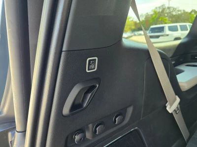 2026 Jeep Grand Wagoneer — photo 44 view