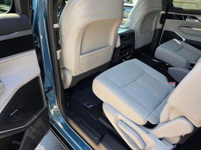 2026 Jeep Grand Wagoneer — photo 31 view