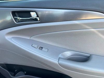 2014 Hyundai Sonata Hybrid - Photo 45